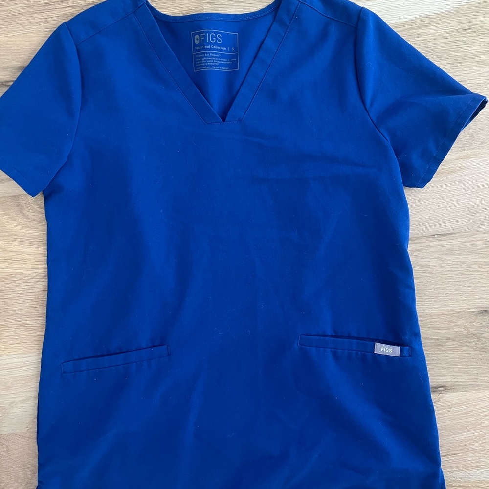 Figs small scrub top electric blue